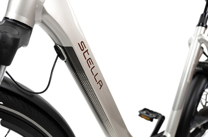 210112-Livorno_MDB_BrilliantSilver-ProductStory-03-630x450