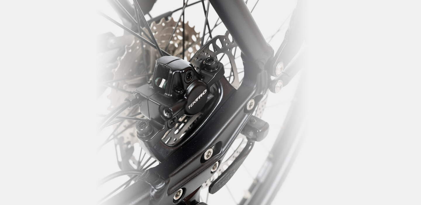 210510-Morena-Trekking-Easy-MDB-Black-Unisex-ProductStory-2880x1400-02