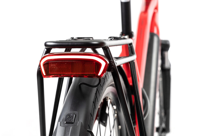 210308-Morena_MDB_FI_Red-ProductOverlay-06-2320x1280