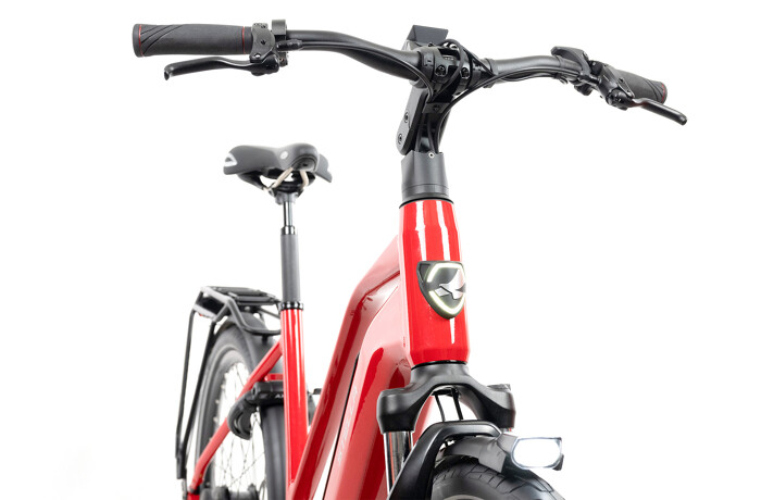 210308-Morena_MDB_FI_Red-ProductOverlay-04-2320x1280