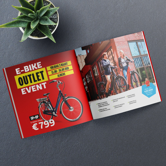 230303_Outlet-Almere_Brochure-desktop-1080x1080